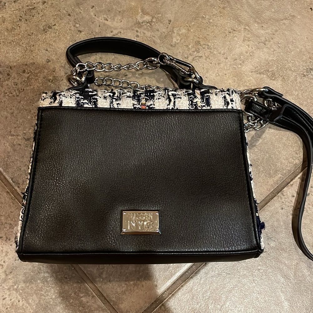 Madden NYC Black Plaid Boucle Boxy Top Handle Bag with Crossbody Strap - Picture 5 of 12